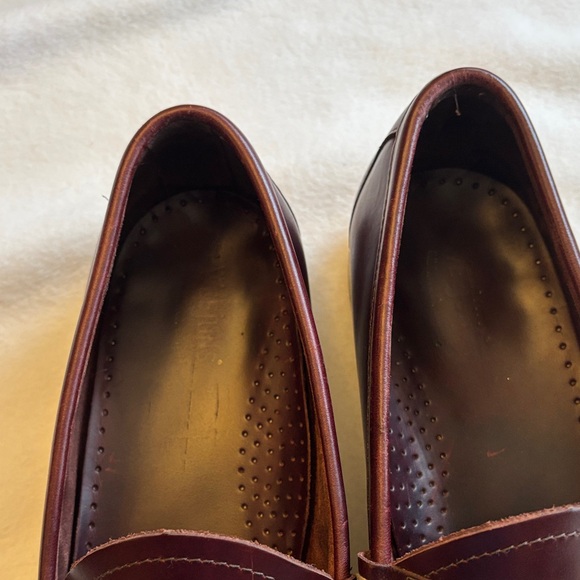 Bass Weejuns Leather Loafers. Burgundy. Size 11. - Picture 3 of 9